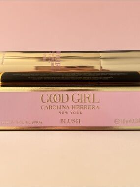Carolina Herrera Good Girl Blush - Gold & Blush Pink Packaging